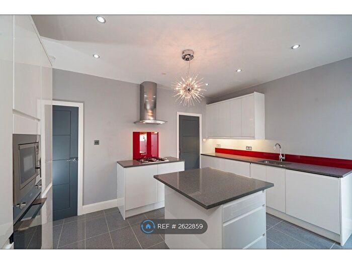 4 Bedroom Terraced House To Rent In Kimberley Road, London, E17
