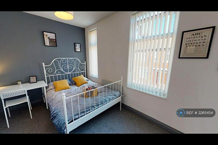 4 Bedroom Terraced House To Rent In Spring Gardens, Salford, M6