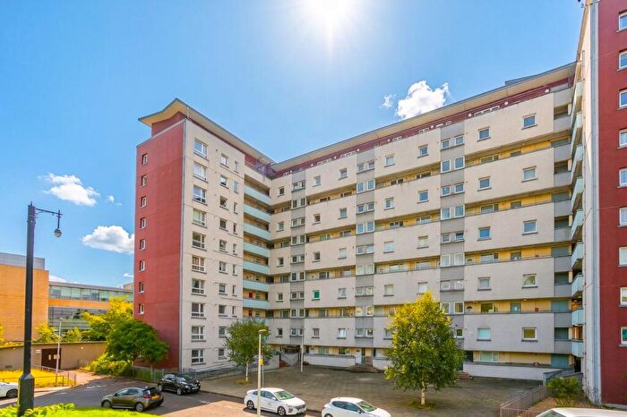 2 Bedroom Maisonette For Sale In Dumbiedykes Road, Holyrood, Edinburgh, EH8