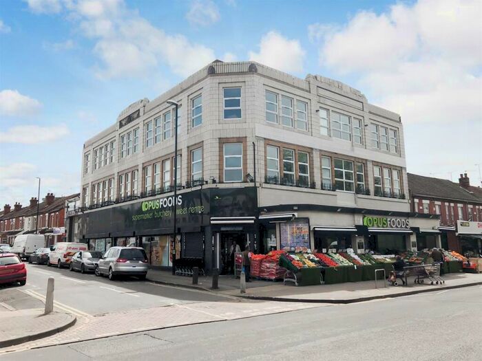 Studio To Rent In Holmsdale Road, Foleshill, Coventry, CV6