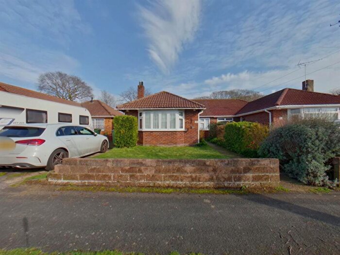 3 Bedroom Semi-Detached Bungalow To Rent In Harold Road, Stubbington, Fareham, PO14