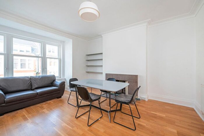 3 Bedroom Maisonette To Rent In Howitt Road, Belsize Park, NW3