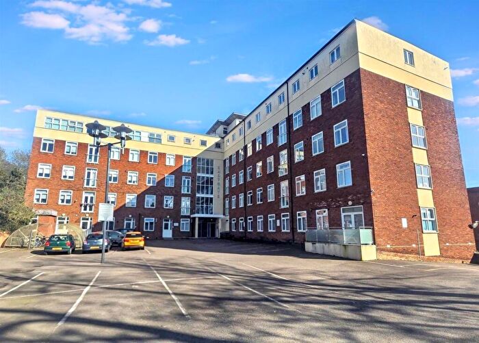 2 Bedroom Apartment To Rent In Flat Eastgate House, Thorpe Road, NR1