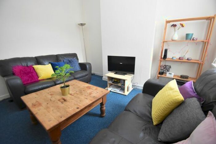 4 Bedroom Property To Rent In Harriet Street, Cathays, Cardiff CF24