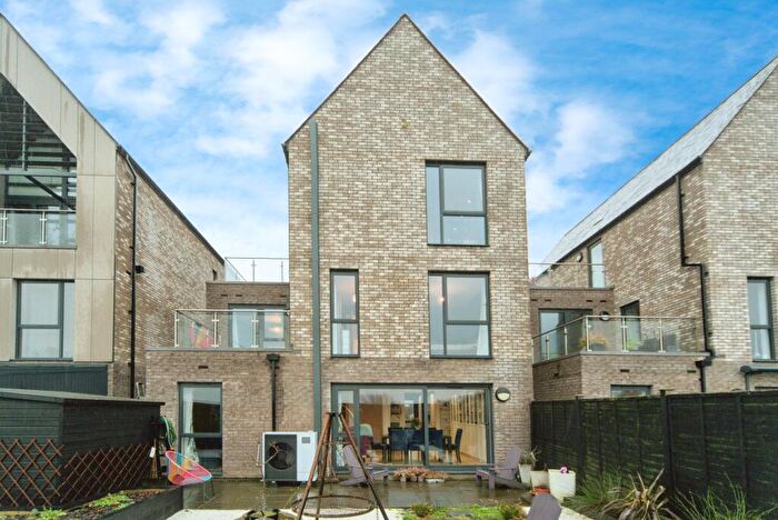 5 Bedroom Detached House For Sale In Macauley Drive, Eastbourne, BN23