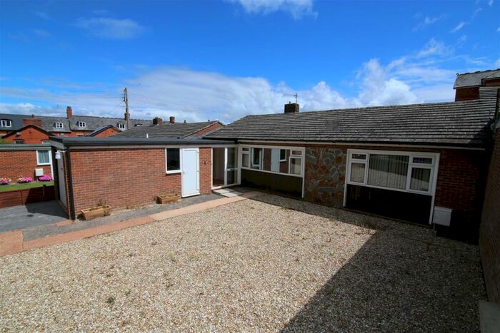3 Bedroom Detached Bungalow To Rent In Lodge Road, Tiverton, EX16