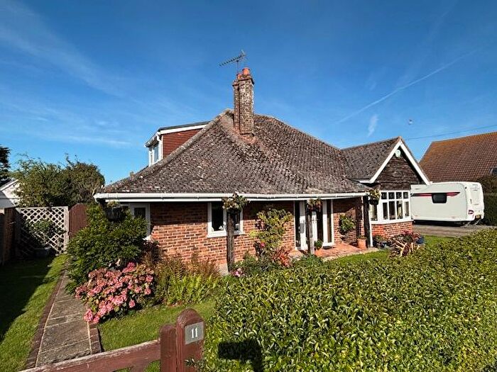 4 Bedroom Bungalow For Sale In Ursula Avenue, Selsey, PO20