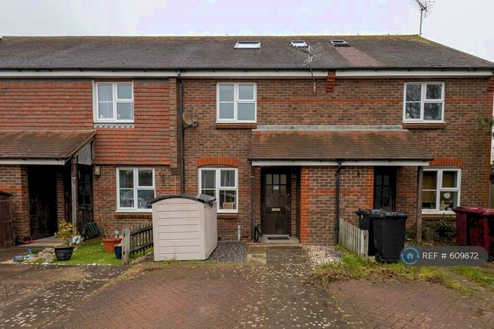 3 Bedroom Terraced House To Rent In Walwyn Close, Chichester, PO20