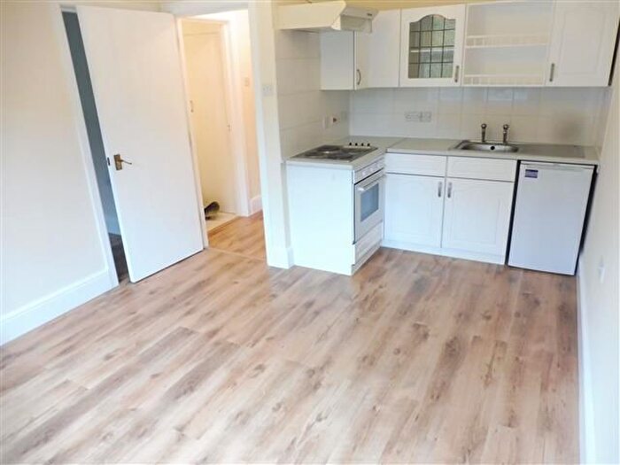 1 Bedroom Flat To Rent In Braidley Road, Bournemouth, BH2