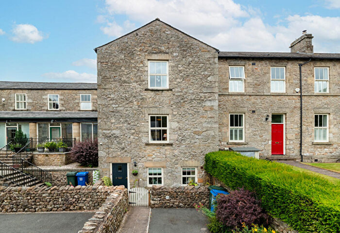 4 Bedroom Town House For Sale In Raines Court, Giggleswick, North Yorkshire, BD24