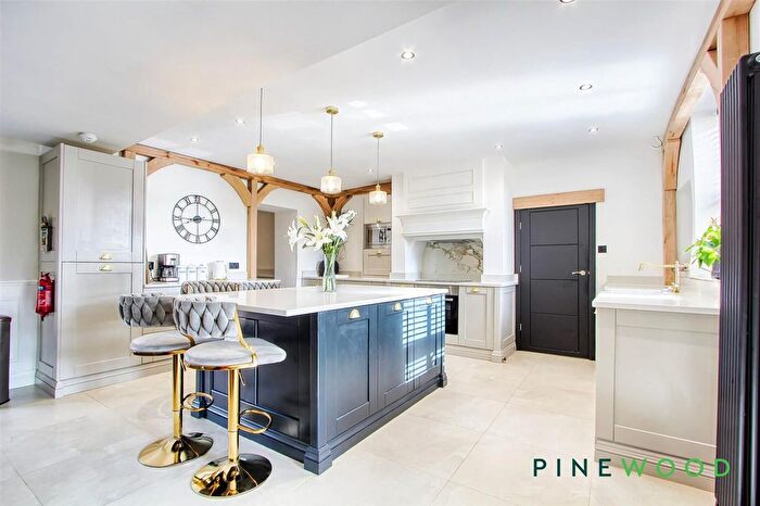 3 Bedroom Detached House For Sale In Town End, Shirland, DE55