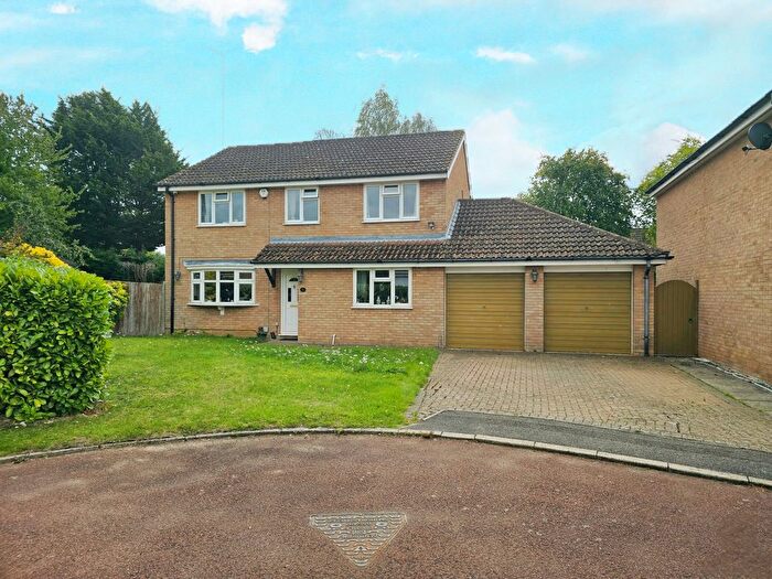 4 Bedroom Detached House For Sale In Fienesgate, West Hunsbury, NN4