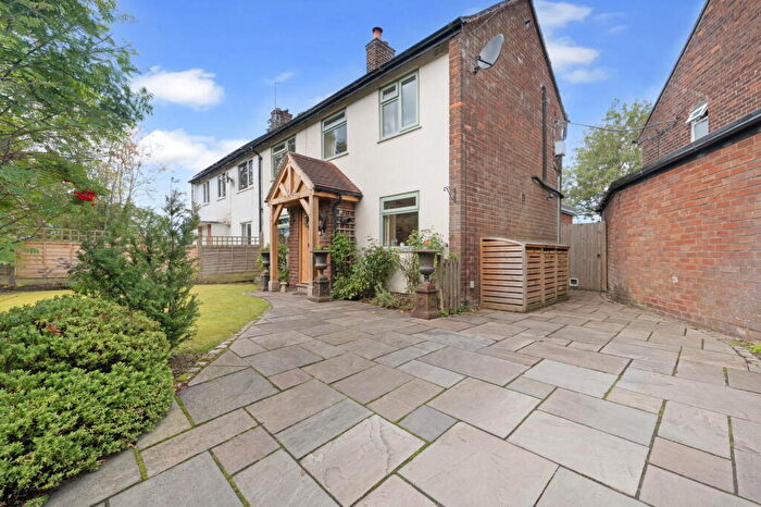 3 Bedroom Semi-Detached House For Sale In Cliff Lane, Macclesfield, SK10