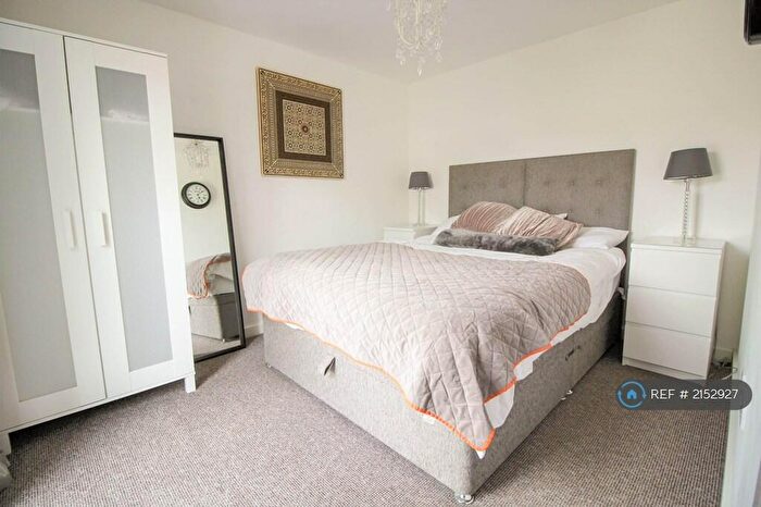 2 Bedroom Flat To Rent In Proteus House, Oakgrove, Milton Keynes, MK10