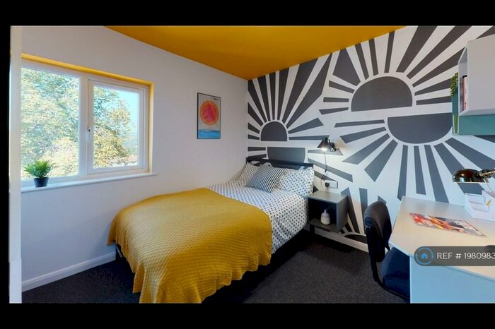 6 Bedroom Semi-Detached House To Rent In Wedgwood Road, Bath, BA2