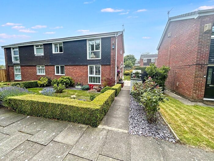 2 Bedroom Flat To Rent In Kingsway, Sunniside, Newcastle Upon Tyne, NE16