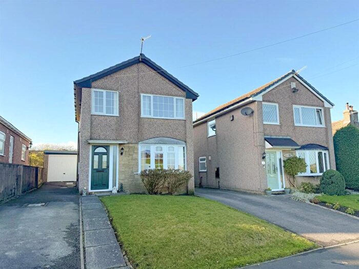 3 Bedroom Detached House For Sale In Lane Ends Lane, Cowling, BD22