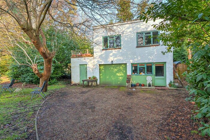 Studio To Rent In Hatton Hill, Windlesham, Surrey, GU20