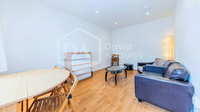 3 Bedroom Apartment To Rent In Criterion Mews, Archway, London, N19