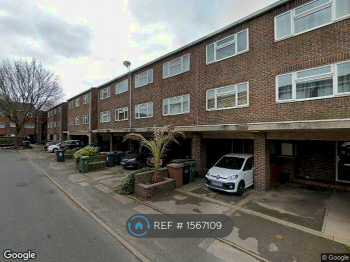 4 Bedroom Terraced House To Rent In Lascelles Close, London, E11