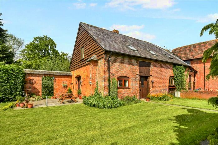 4 Bedroom House To Rent In Woodbeer Gardens, Plymtree, Cullompton, Devon, EX15