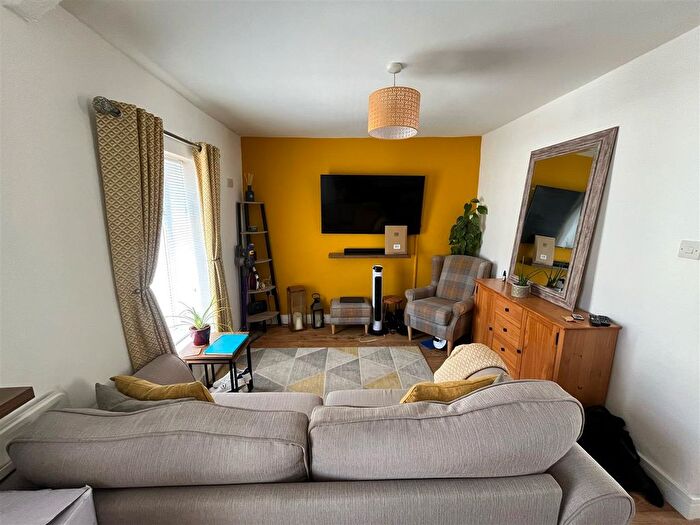 1 Bedroom Flat To Rent In Clive Street, Caerphilly, CF83
