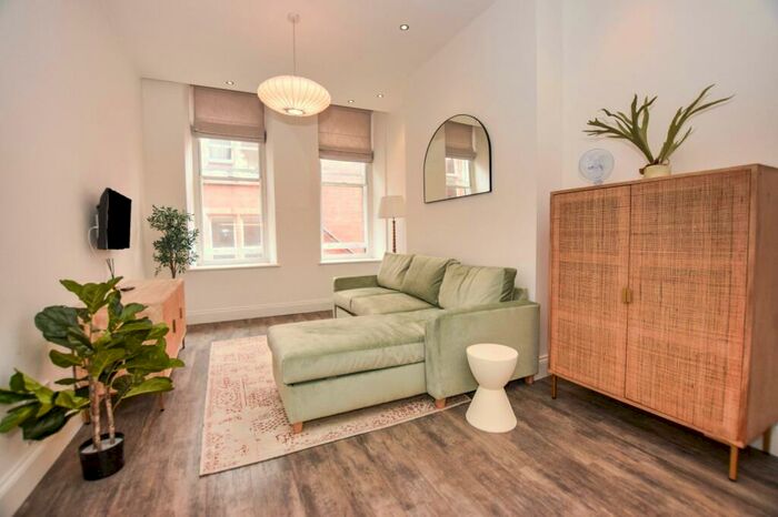1 Bedroom Flat To Rent In King Street, City Centre, Manchester, M2