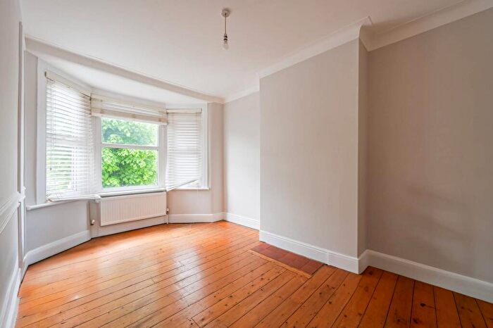 4 Bedroom Terraced House To Rent In Dunbar Road, , Wood Green, London, N22