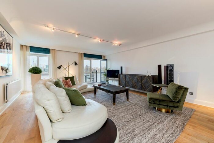 2 Bedroom Apartment To Rent In Springalls Wharf, London, SE16