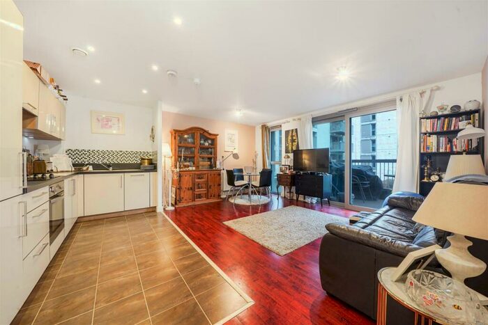 1 Bedroom Apartment To Rent In Heron Place, Silvertown, E16