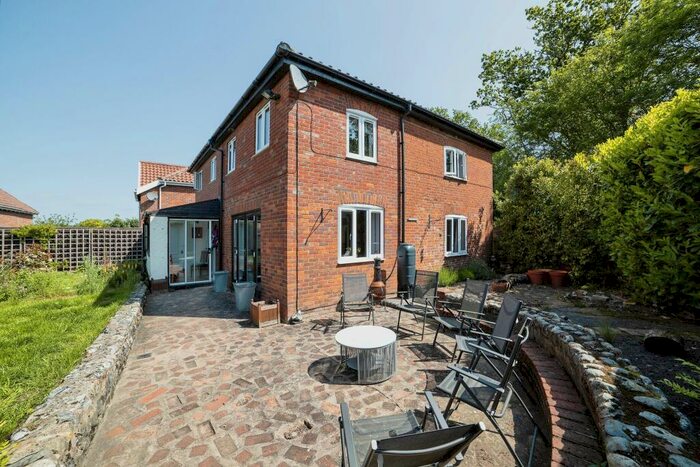5 Bedroom Detached House For Sale In Honingham Road, Barnham Broom, Norwich, Norfolk, NR9