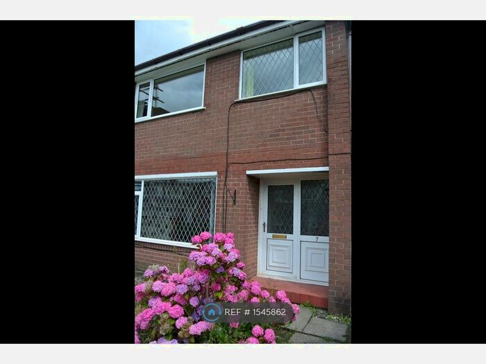 3 Bedroom Semi-Detached House To Rent In Mallom Avenue, Euxton, PR7