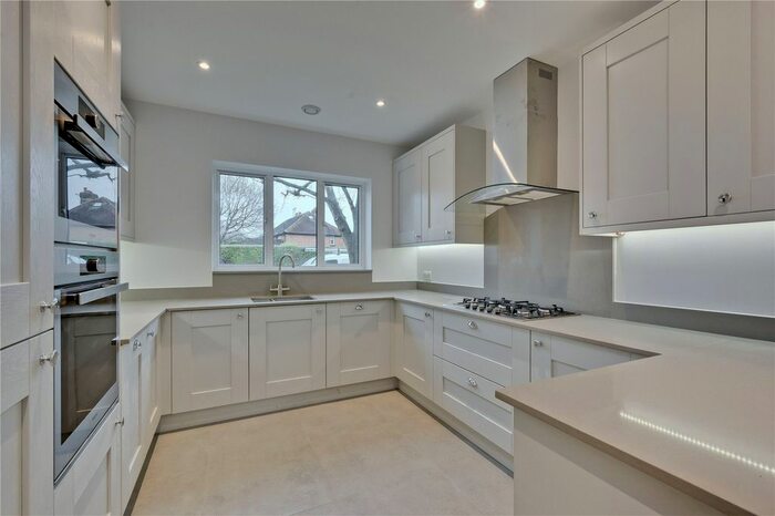 3 Bedroom Semi-Detached House To Rent In Stroudes Close, Worcester Park, Surrey, KT4