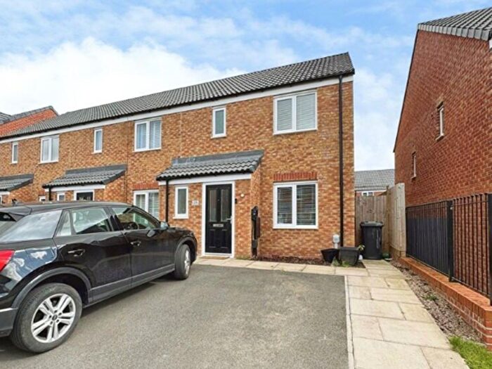 2 Bedroom Semi Detached House For Sale In Hewer Close, Eastwood, Nottingham, NG16