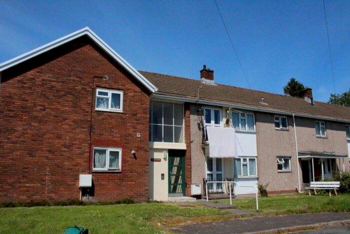 2 Bedroom Property To Rent In Bay Tree Avenue, Swansea SA2
