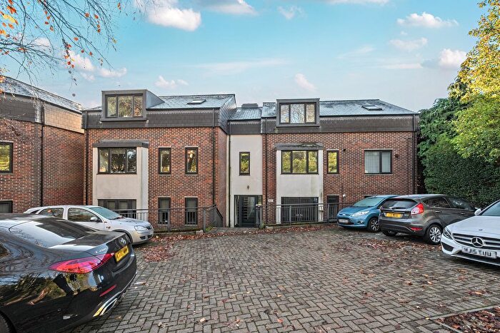 18 Bedroom Block Of Flats For Sale In Mousehole Lane, Southampton, SO18