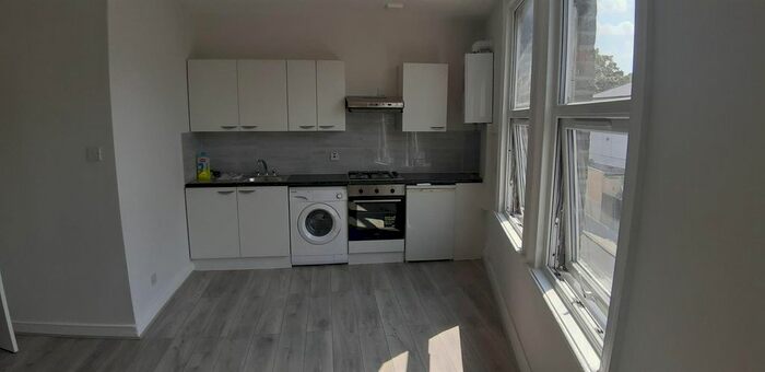 1 Bedroom Flat To Rent In Clarence Road, Hackney, London, E5