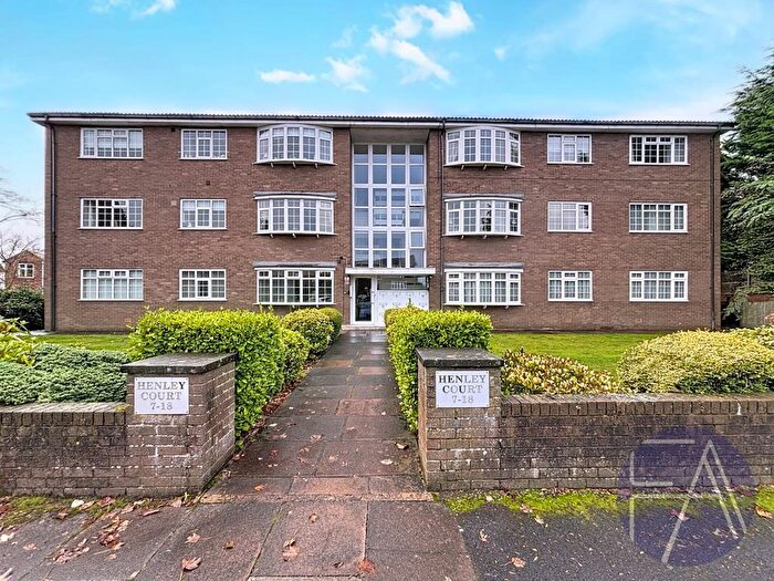 2 Bedroom Flat For Sale In Henley Court, Henley Drive, Southport, Merseyside, PR9