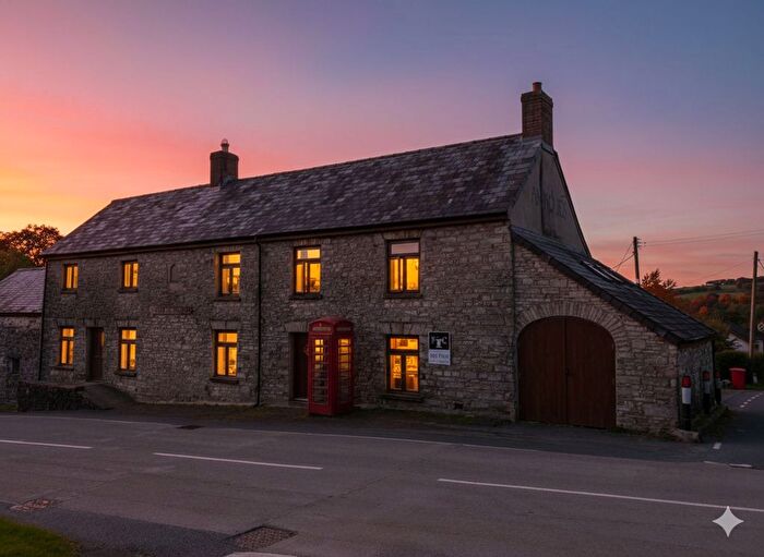 5 Bedroom Property For Sale In Alltyrodyn Arms, Rhydowen, SA44