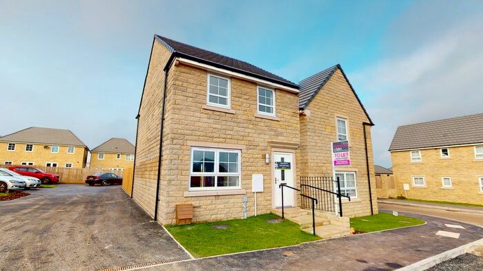 3 Bedroom Detached House To Rent In Fetlock Drive, Eccleshill, Bradford, BD2