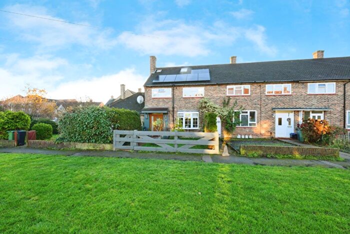 4 Bedroom House For Sale In Purbeck Close, Merstham, Redhill, Surrey, RH1