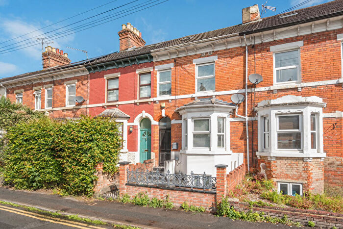 3 Bedroom Terraced House For Sale In Dixon Street, Swindon, SN1