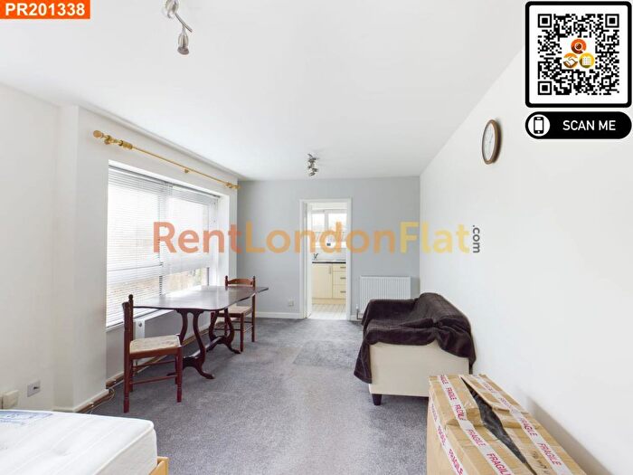 Studio To Rent In Cleveland Road, Ealing, – Studio Flat, W13