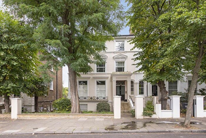 2 Bedroom Flat To Rent In Blenheim Passage, Carlton Hill, London, NW8