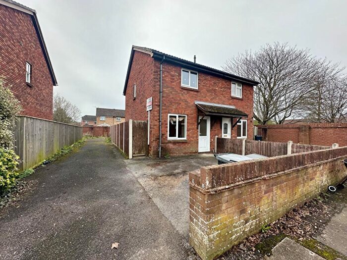 3 Bedroom Semi-Detached House To Rent In Warmwell Close, Bournemouth, BH9