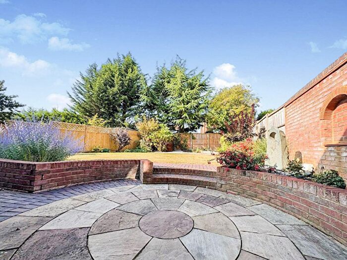 5 Bedroom Detached House For Sale In Kendale, Hemel Hempstead, HP3