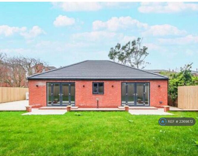 3 Bedroom Bungalow To Rent In Alexandra Road, Southport, PR9