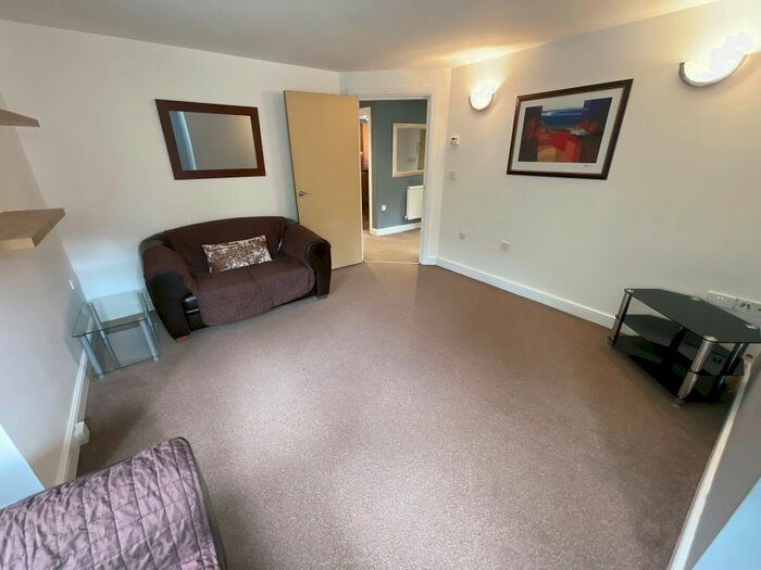 2 Bedroom Flat To Rent In Brookfield Gardens, Wythenshawe, M22