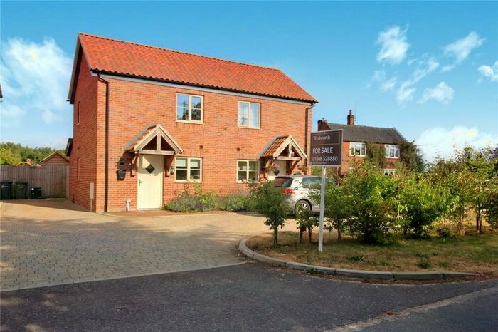 1 Bedroom Semi-Detached House For Sale In The Street, Bergh Apton, Norwich, Norfolk, NR15