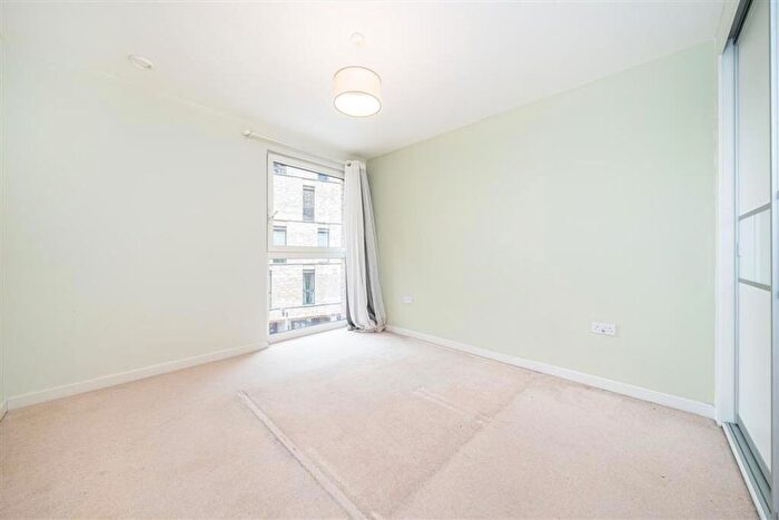 1 Bedroom Flat To Rent In Naomi Street, Surrey Quays, SE8